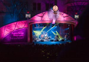 Jim Cuddy Band, Snowbowl at Winterlude, Ottawa, Canada,
Feb 2009